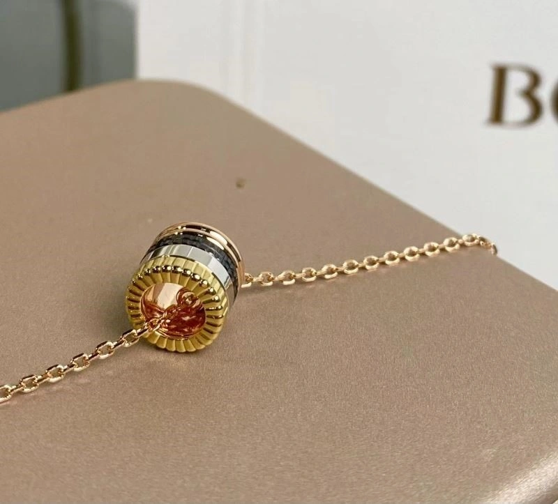 Original Boucheron Necklaces 210882