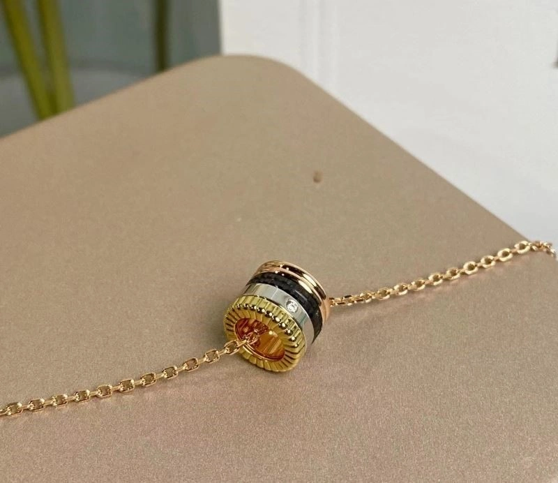 Original Boucheron Necklaces 210882
