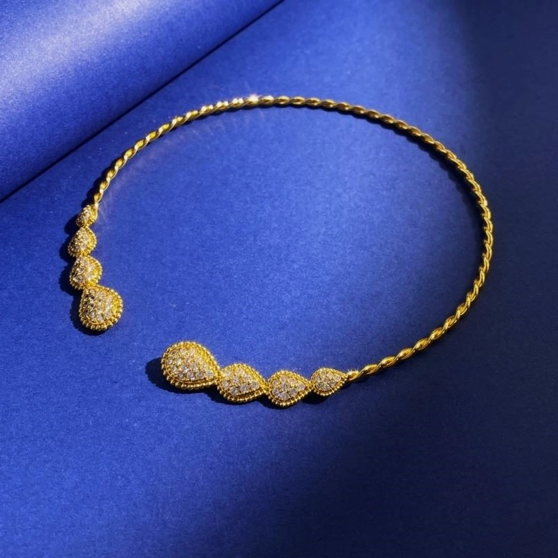 Functional Boucheron Necklaces 210098