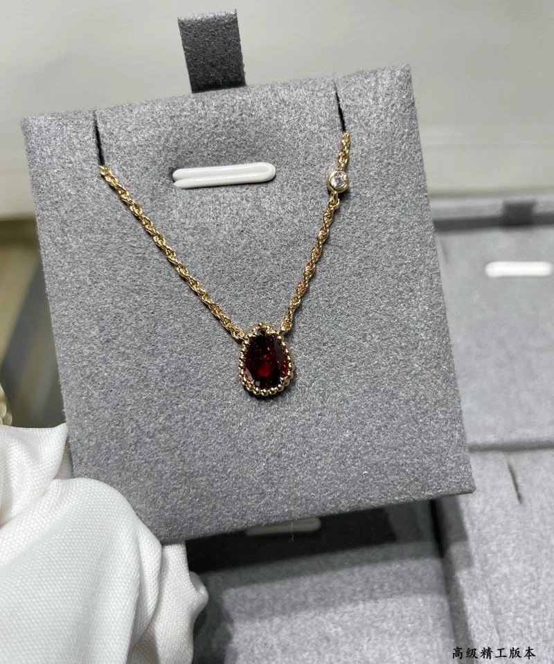 Boucheron Necklaces MoistureWicking 210099
