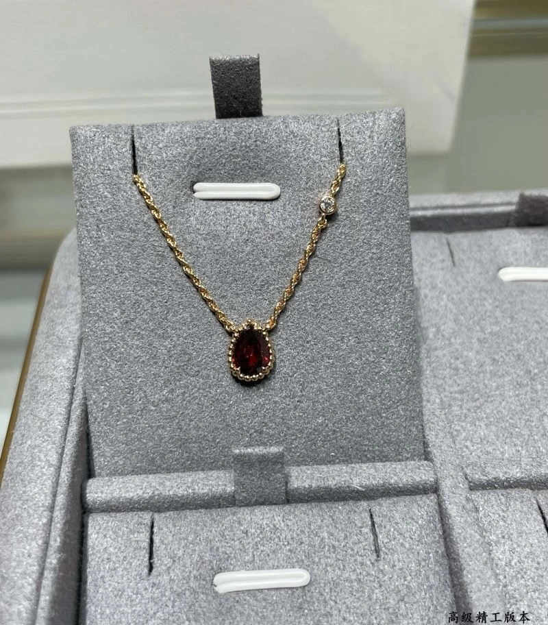 Boucheron Necklaces MoistureWicking 210099