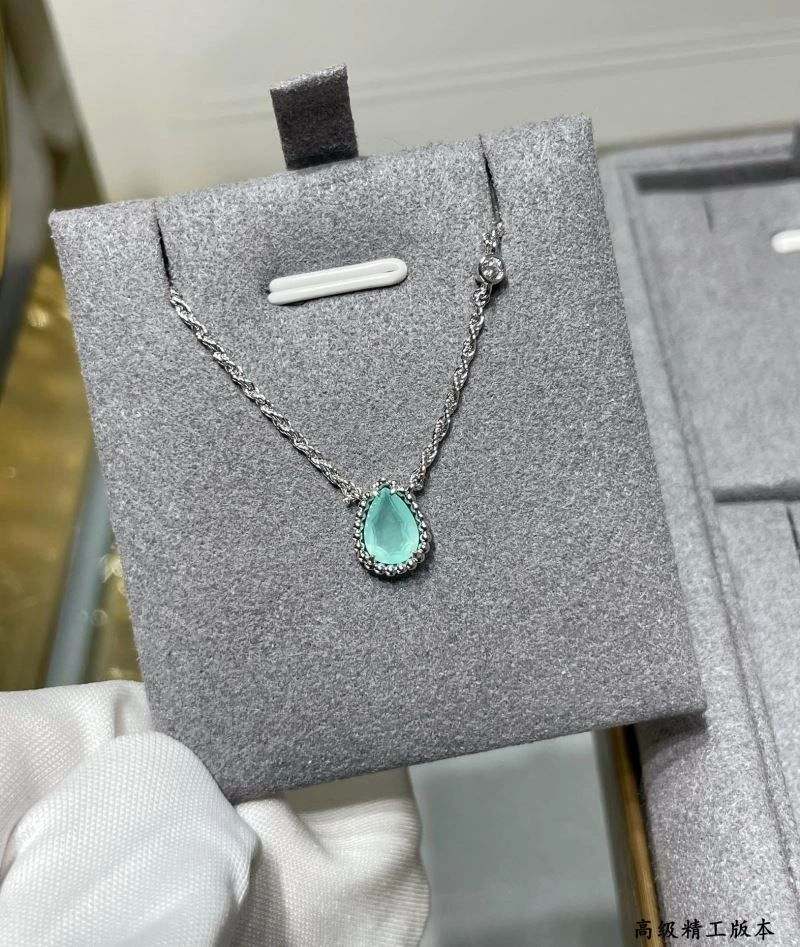 Boucheron Necklaces Effortless 210105