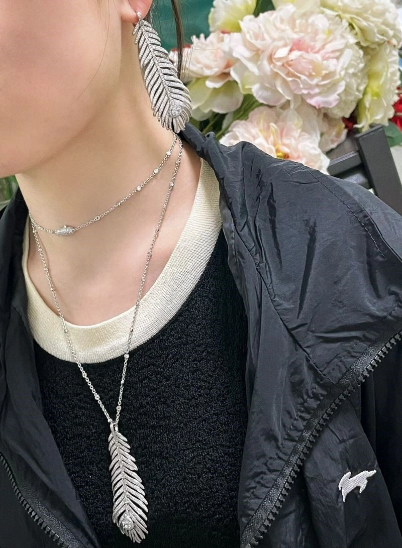 Boucheron Necklaces Effortless 210091