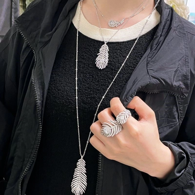 Boucheron Necklaces Effortless 210091