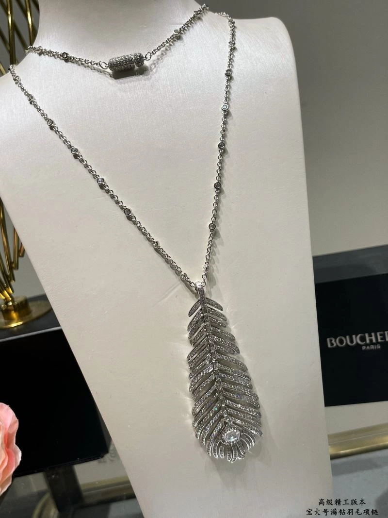 Boucheron Necklaces Effortless 210091