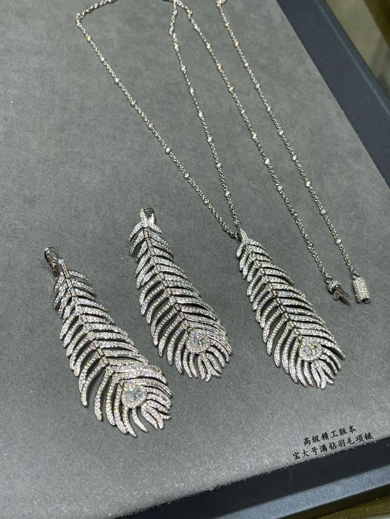Boucheron Necklaces Effortless 210091