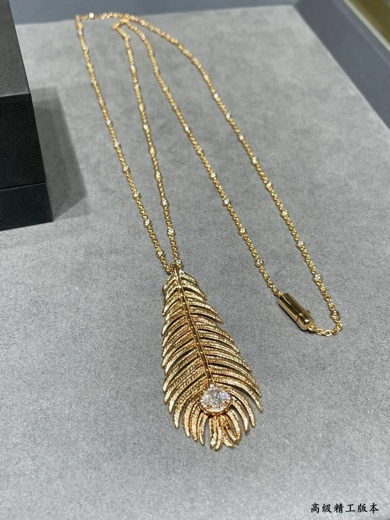 RelaxedFit Boucheron Necklaces 210095