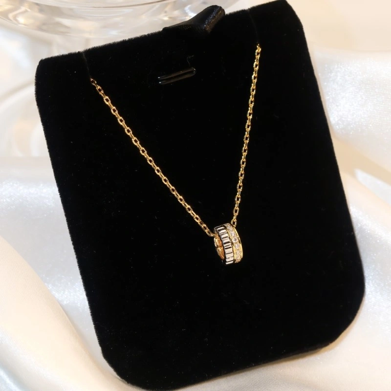 Seasonal Boucheron Necklaces 208180