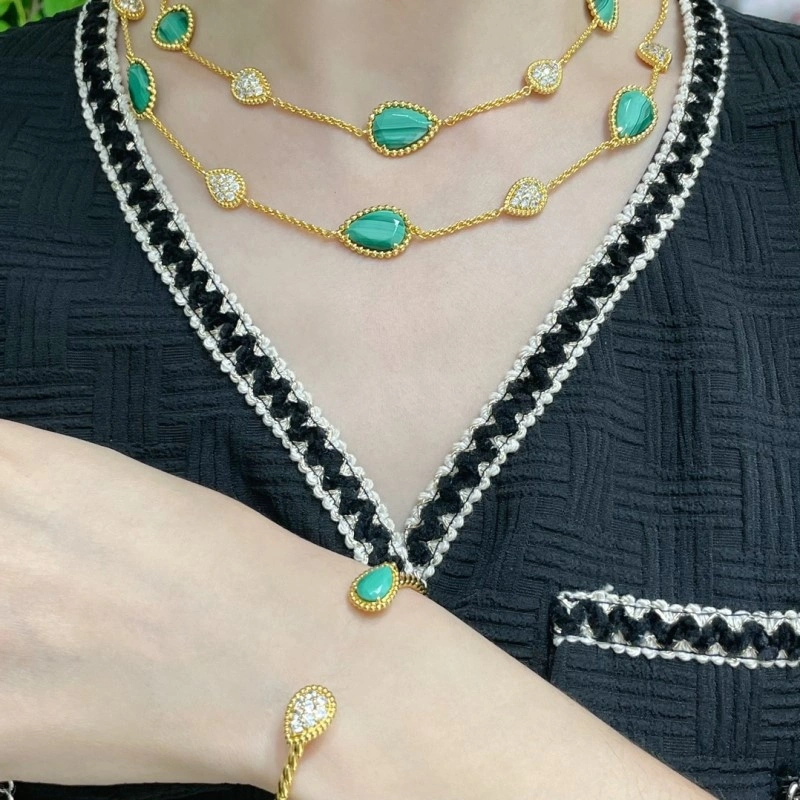 Classic Boucheron Necklaces 208155