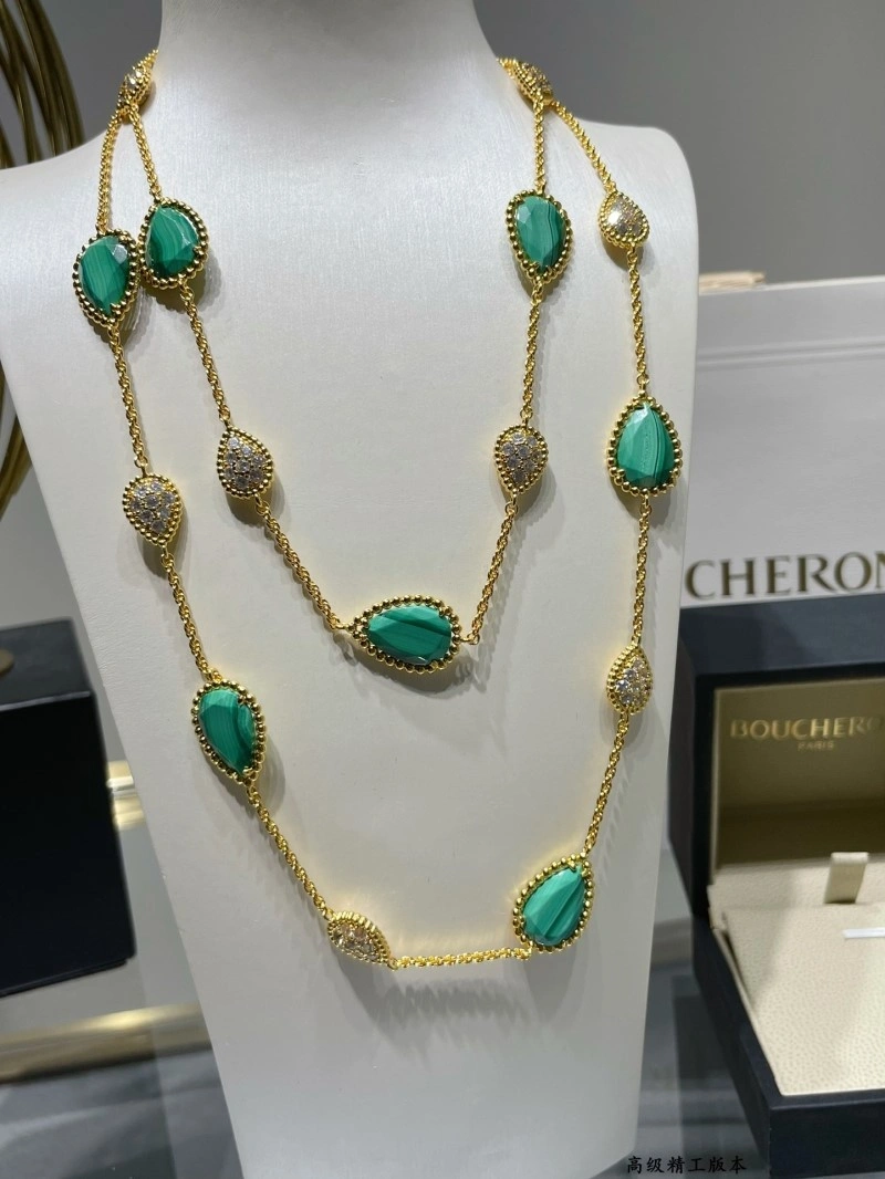 Classic Boucheron Necklaces 208155