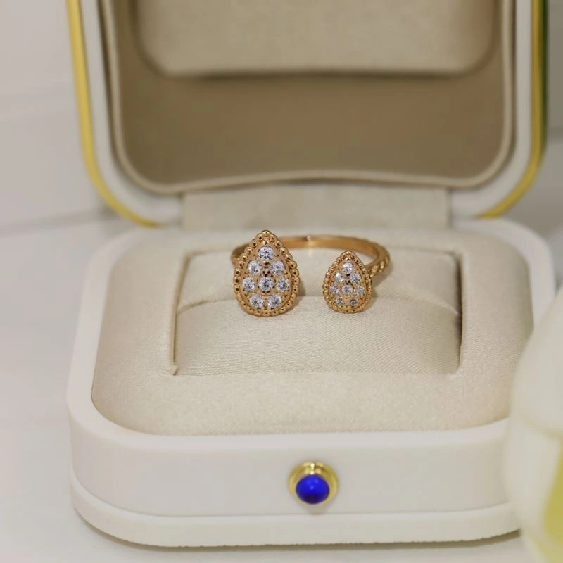 Cozy Boucheron Rings 214327