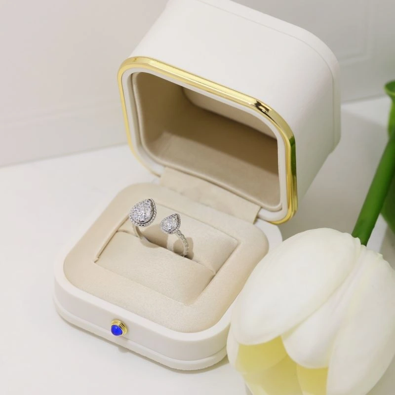 Cozy Boucheron Rings 214327