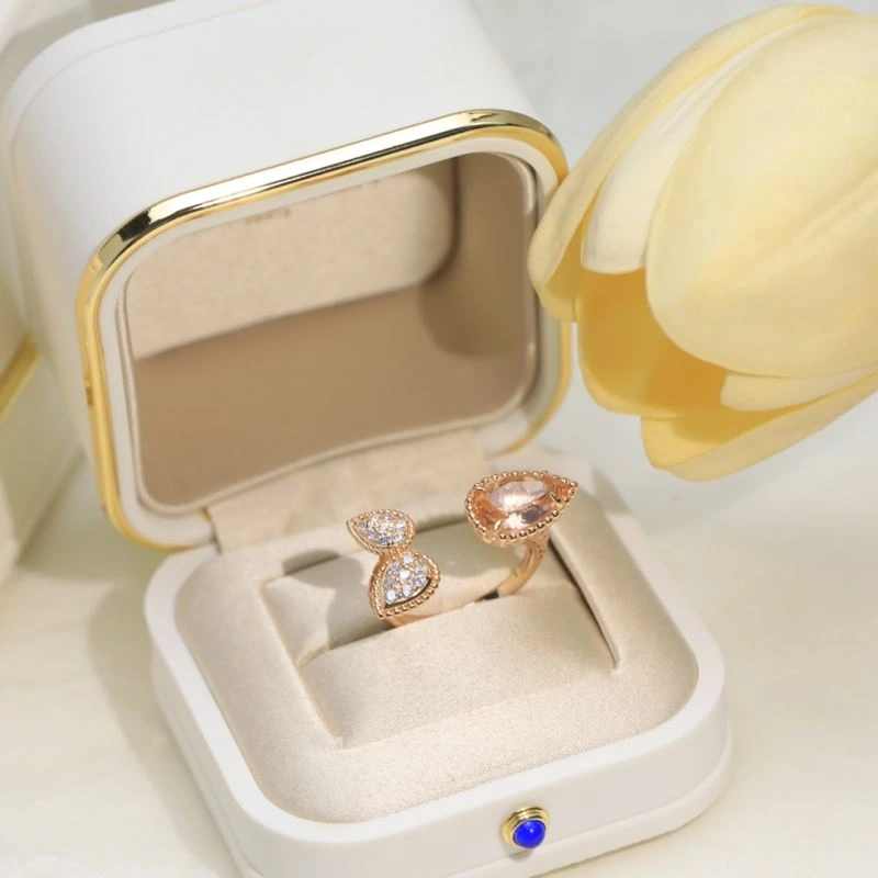 Resilient Boucheron Rings 214323