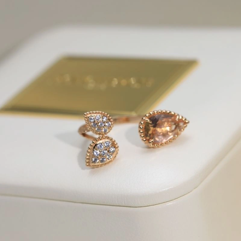 Resilient Boucheron Rings 214323