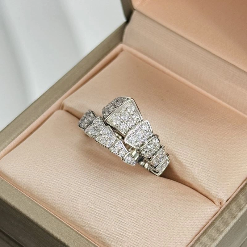 Sleek Boucheron Rings 213126