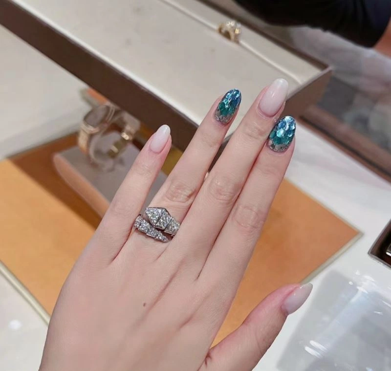 Sleek Boucheron Rings 213126