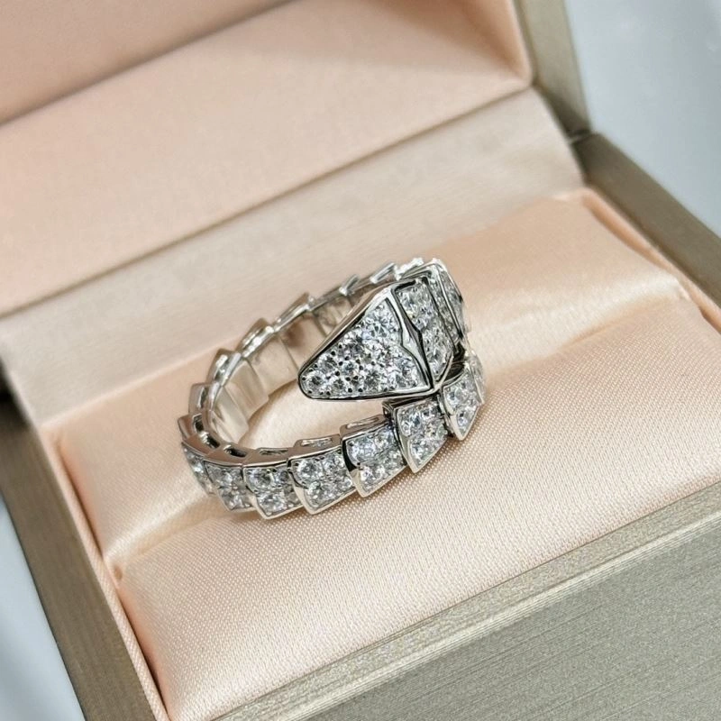 Sleek Boucheron Rings 213126