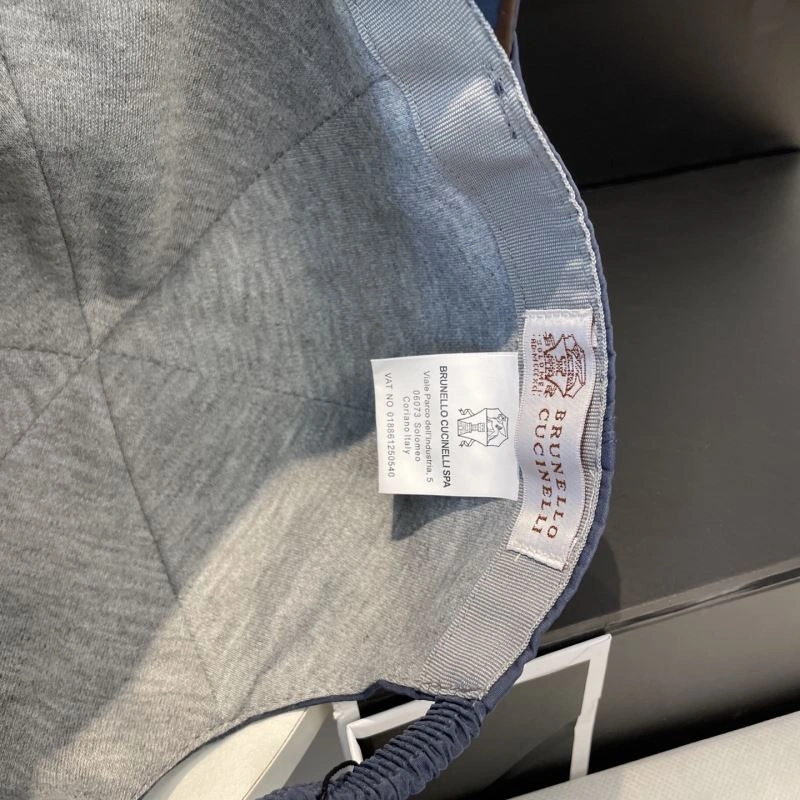 Brunello Cucinelli Caps TechFriendly 260573