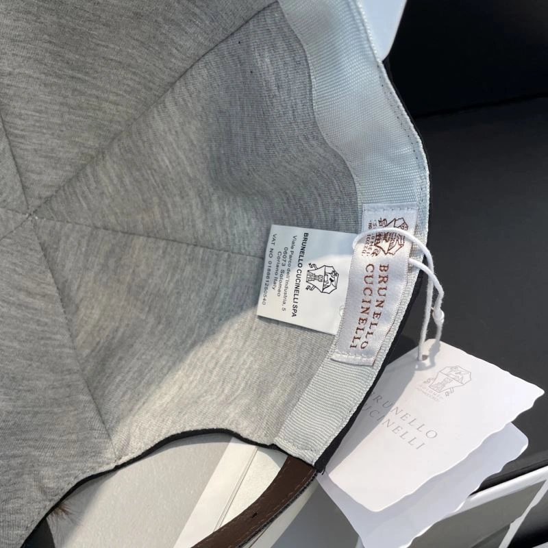 Brunello Cucinelli Caps Sporty 260569