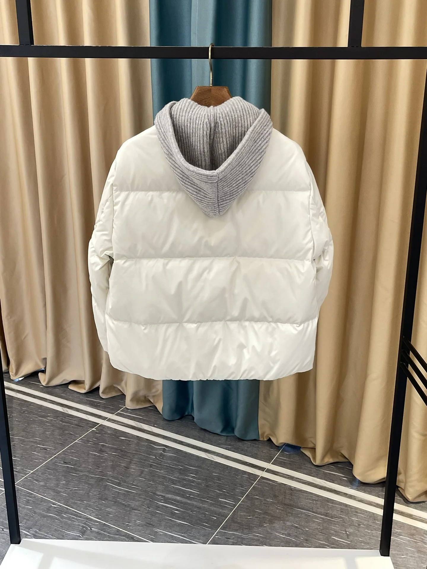 Contemporary Brunello Cucinelli Down Jackets 165482