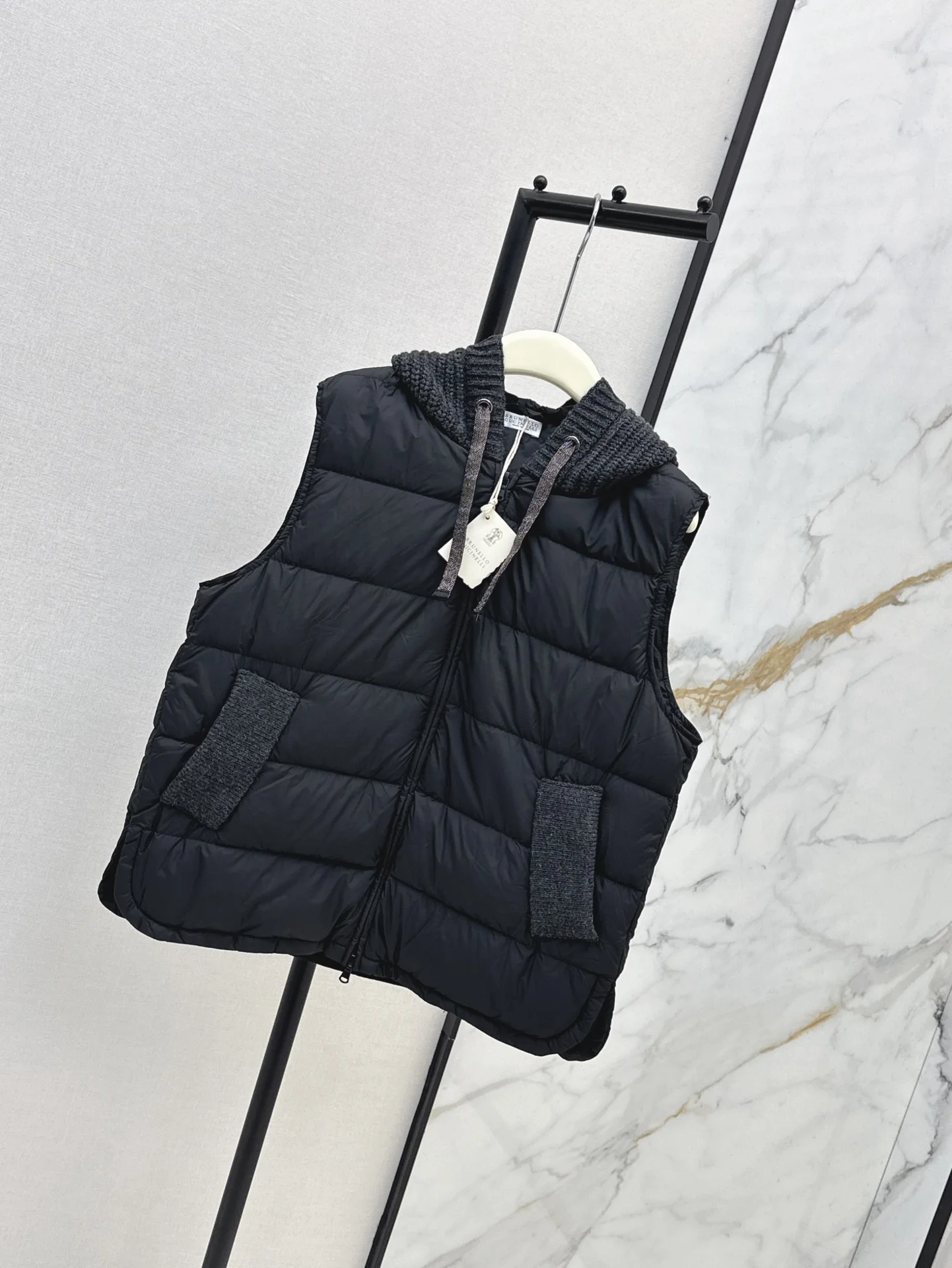 Vibrant Brunello Cucinelli Down Jackets 165469