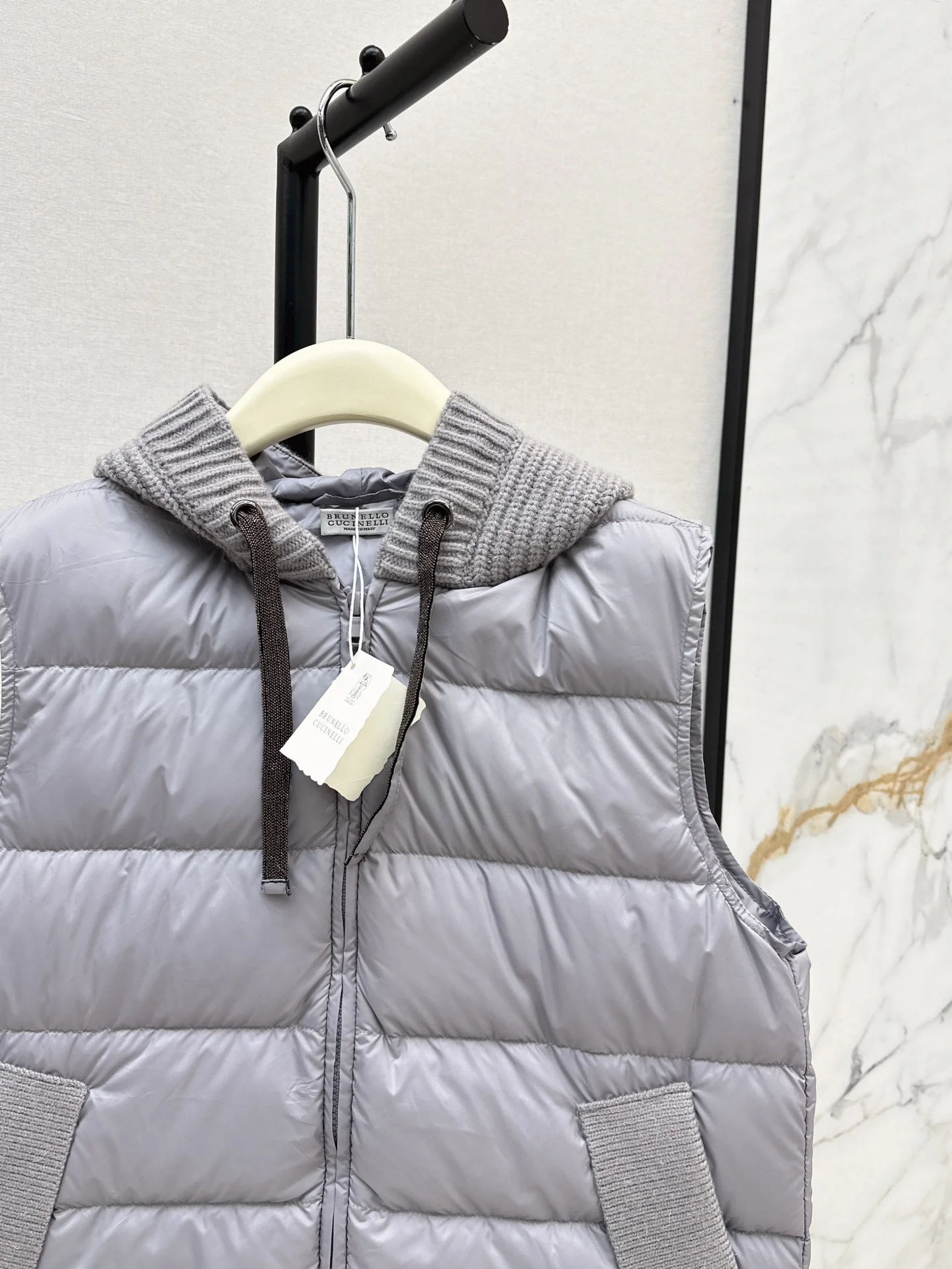 Brunello Cucinelli Down Jackets Versatile 165472