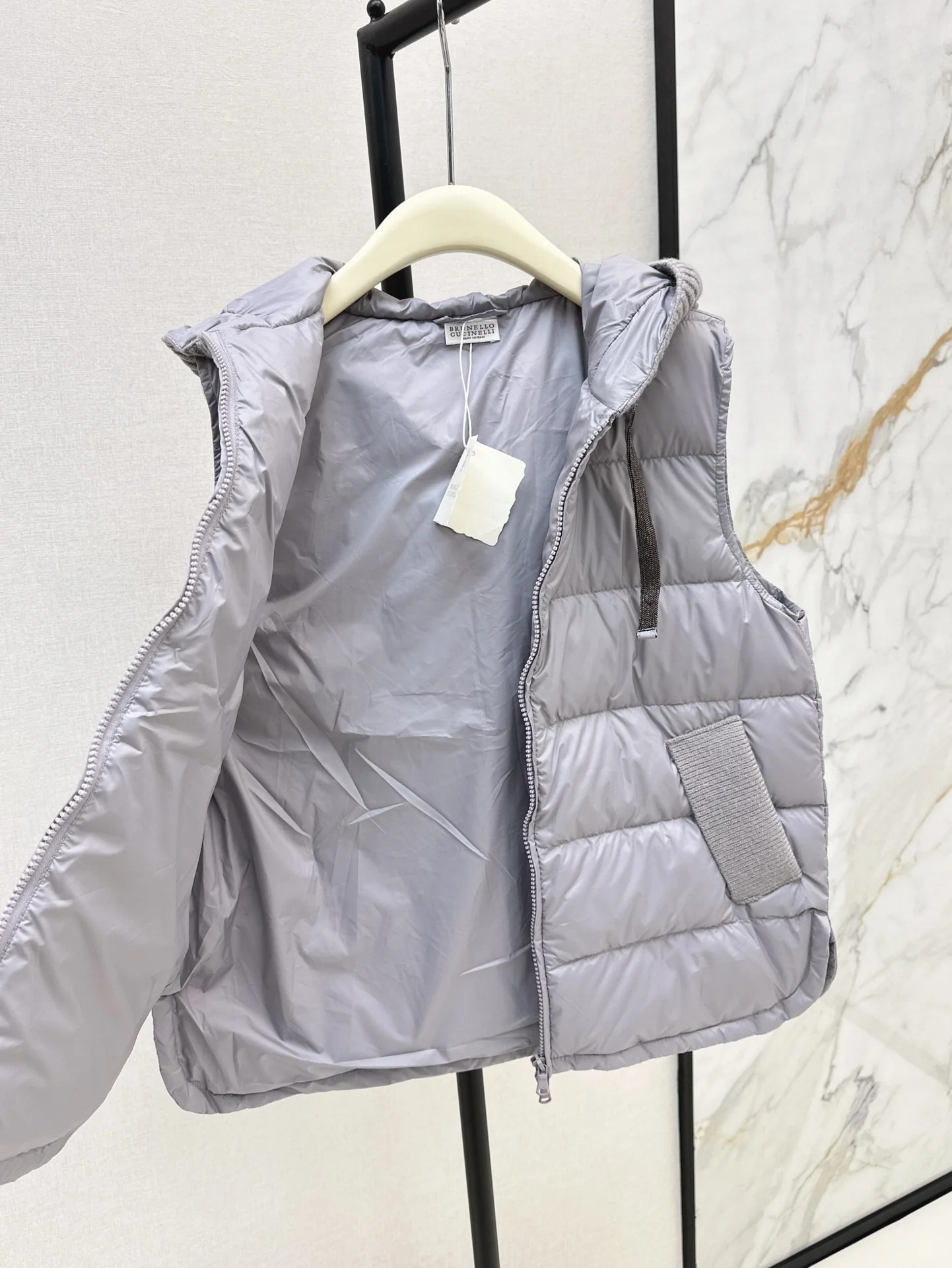 Brunello Cucinelli Down Jackets Versatile 165472