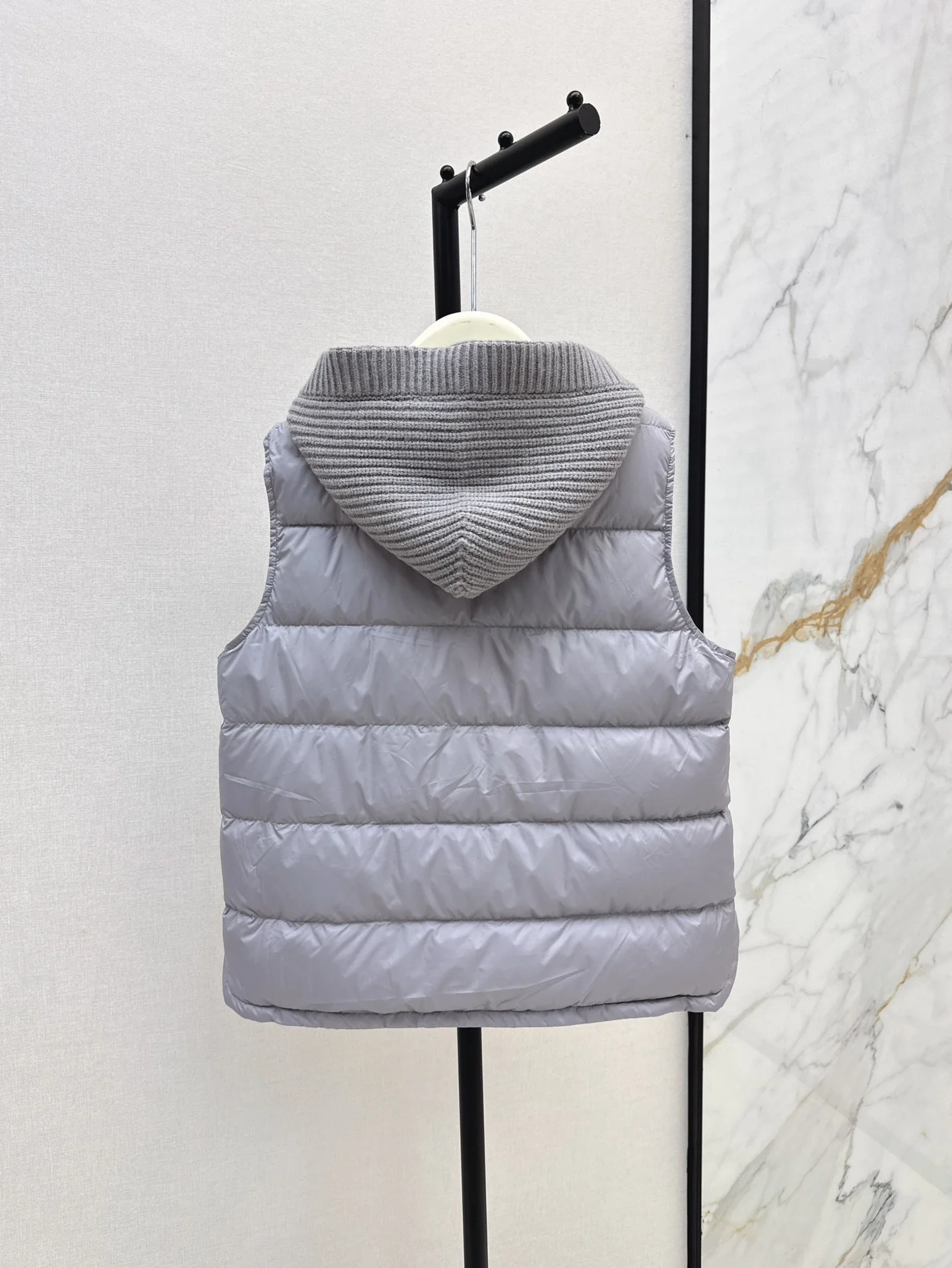 Brunello Cucinelli Down Jackets Versatile 165472
