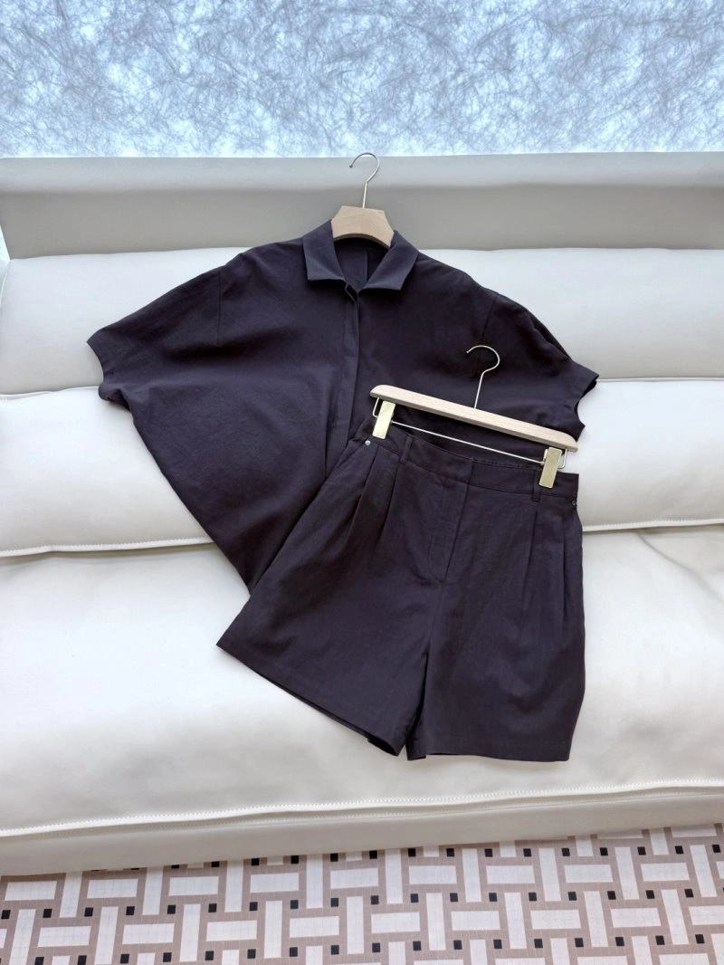 Brunello Cucinelli Short Suits Soft 155037
