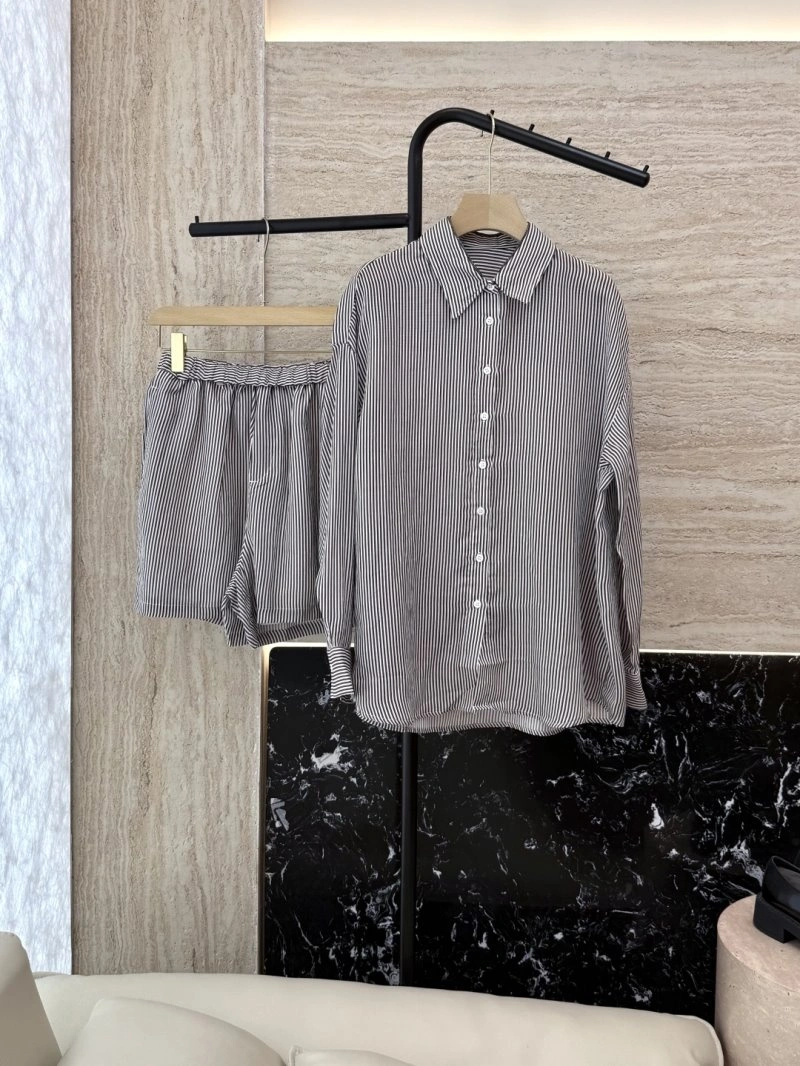 Brunello Cucinelli Short Suits SmoothTexture 155012