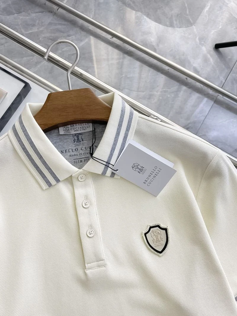 UrbanChic Brunello Cucinelli T-Shirts 163043