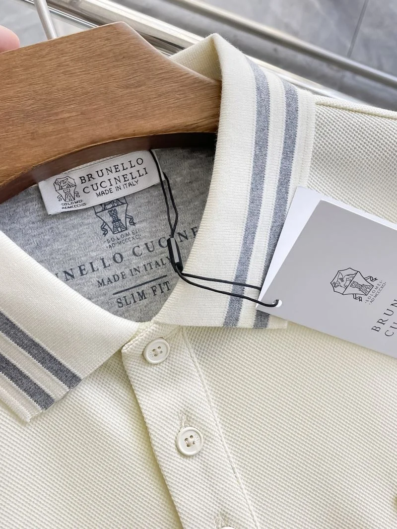 UrbanChic Brunello Cucinelli T-Shirts 163043