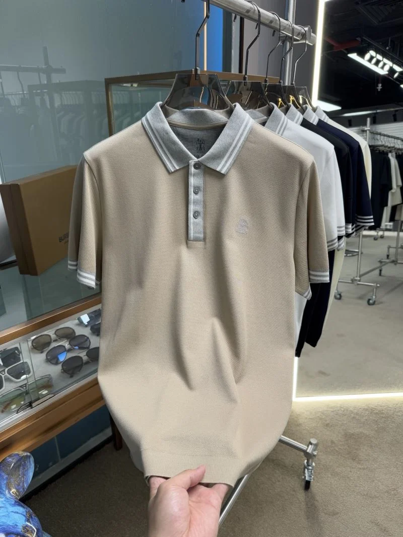 Brunello Cucinelli T-Shirts Resilient 163025
