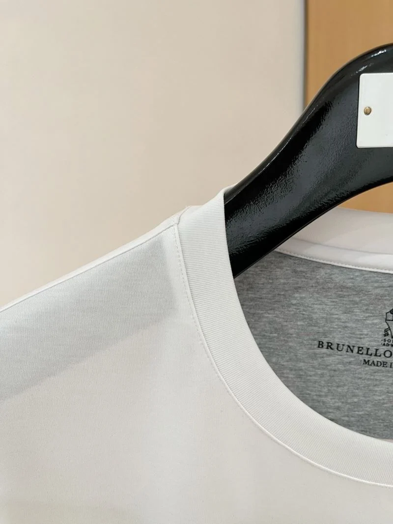 Brunello Cucinelli T-Shirts TravelReady 163160