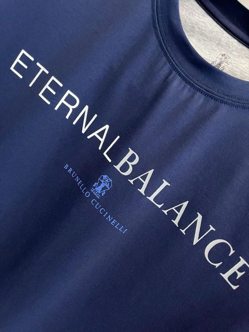 Brunello Cucinelli T-Shirts Sleek 161950
