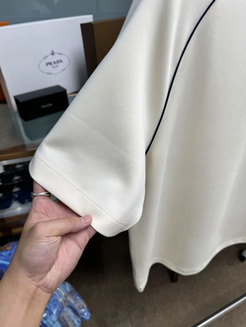 Brunello Cucinelli T-Shirts Snug 161954