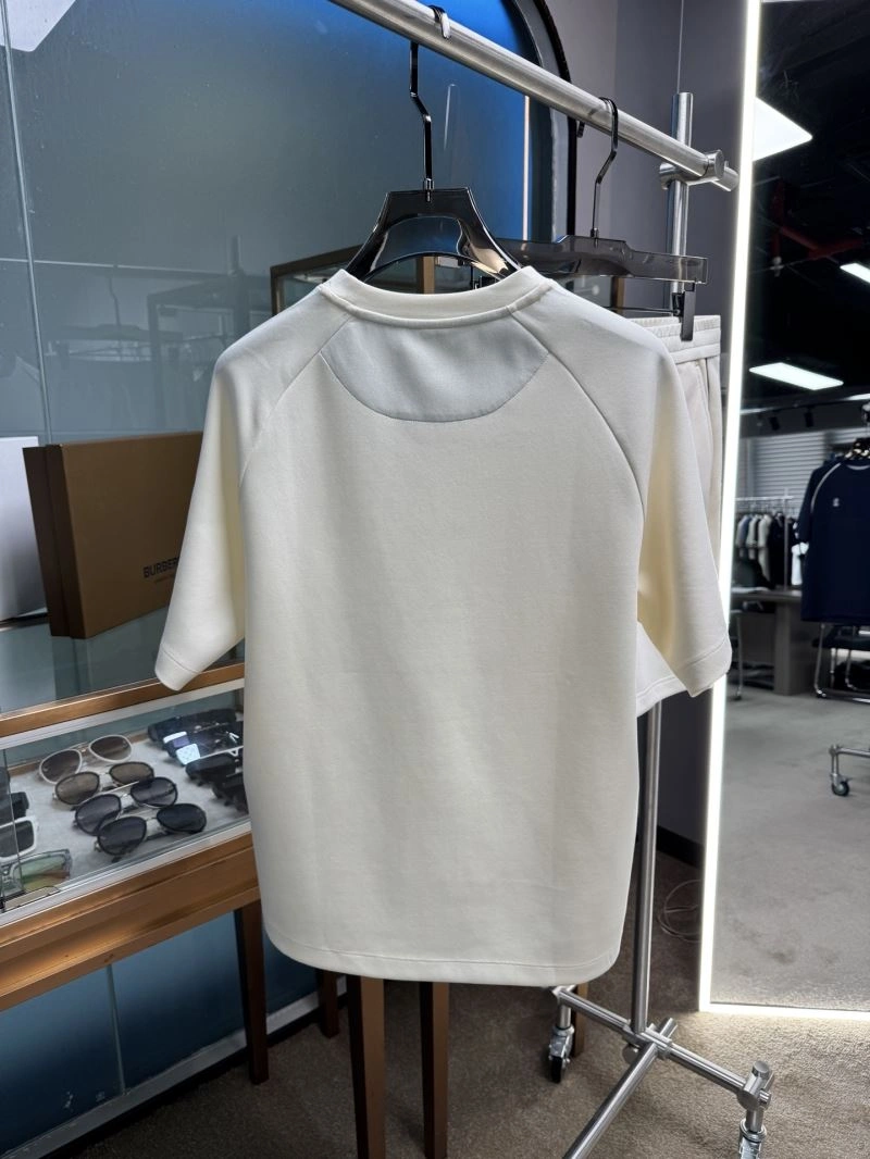 Brunello Cucinelli T-Shirts Snug 161954
