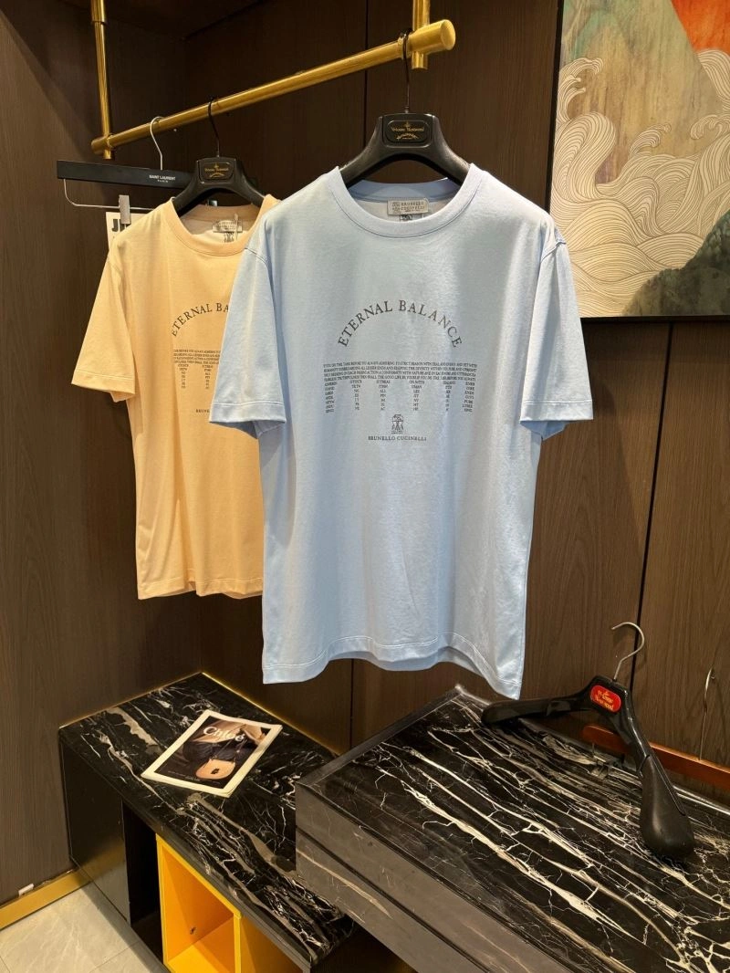 Versatile Brunello Cucinelli T-Shirts 161912