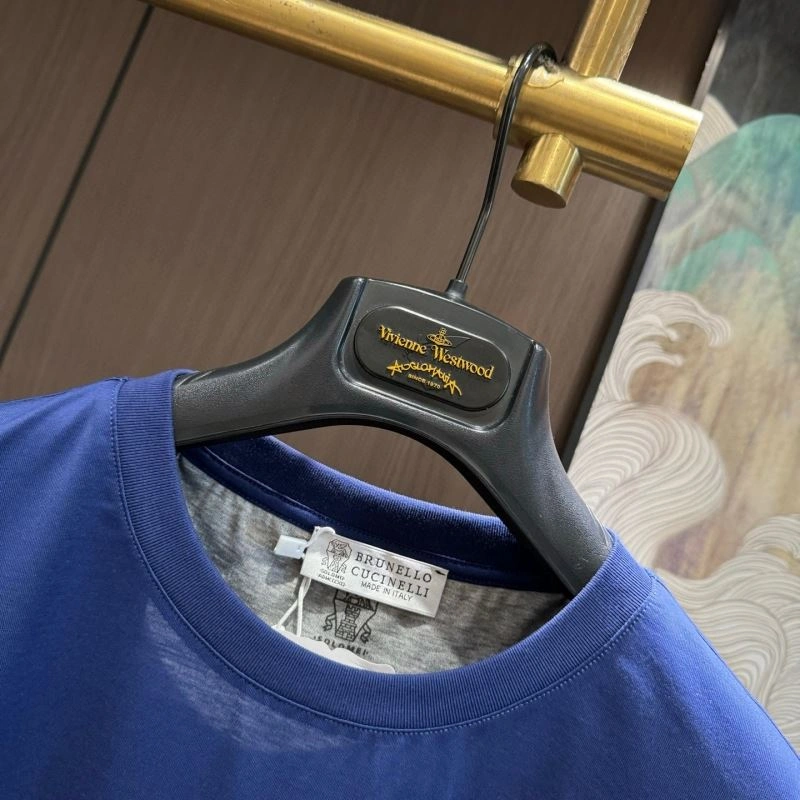 Versatile Brunello Cucinelli T-Shirts 161912