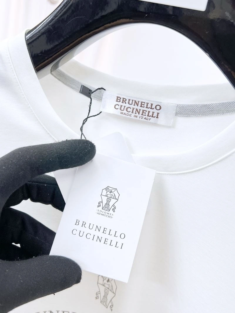 SunProtective Brunello Cucinelli T-Shirts 161946