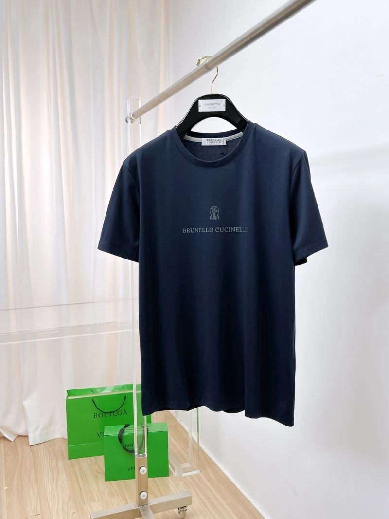 Brunello Cucinelli T-Shirts Comfortable 161909