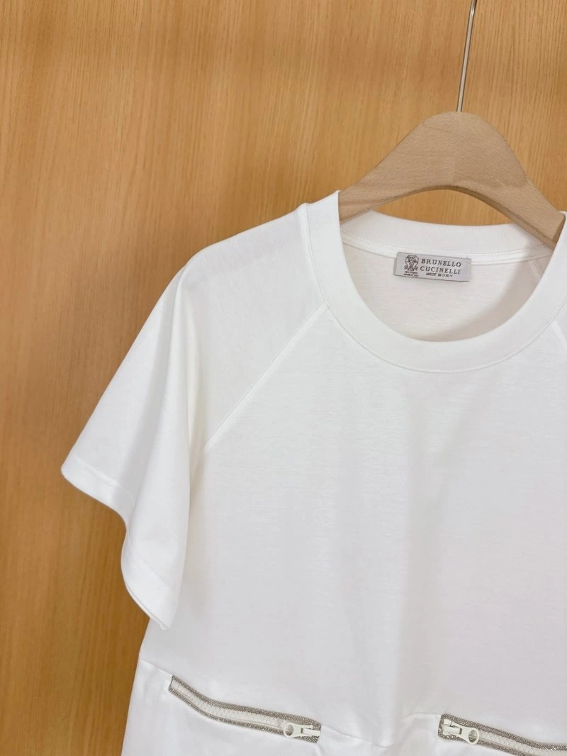 Brunello Cucinelli T-Shirts Youthful 151911