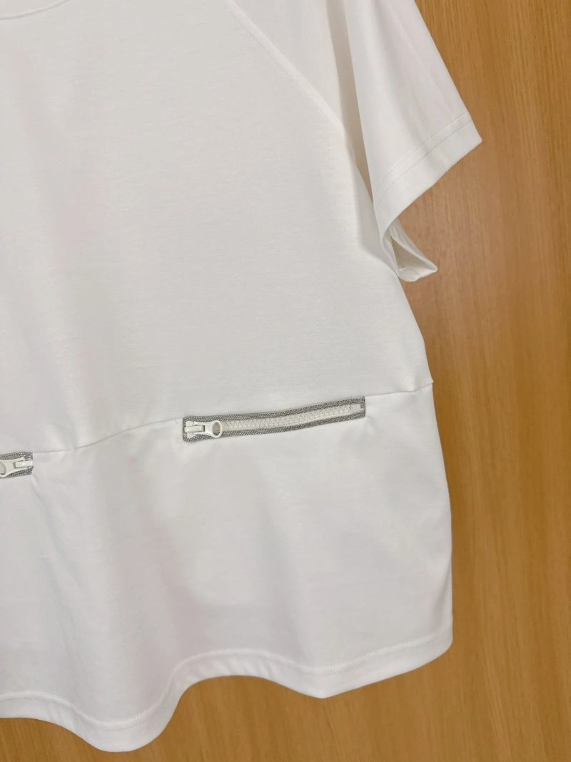 Brunello Cucinelli T-Shirts Youthful 151911