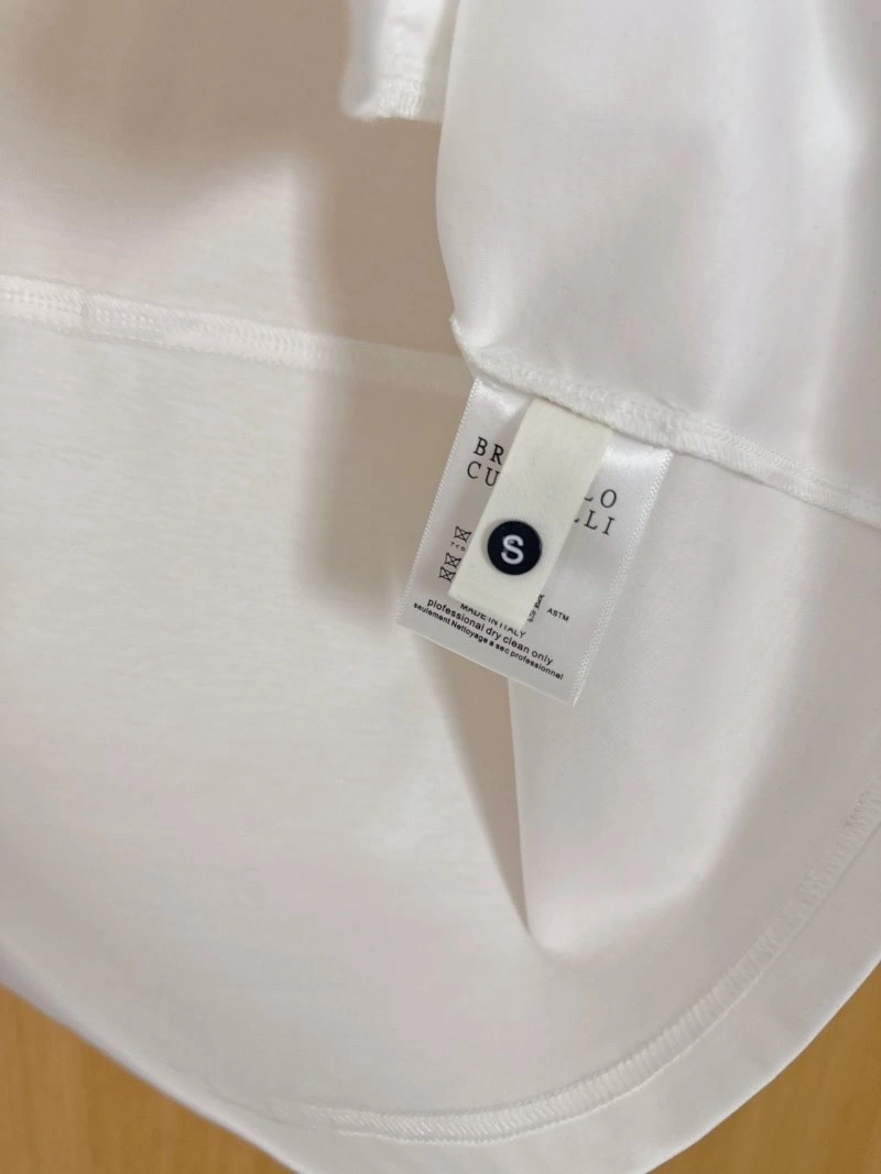 Brunello Cucinelli T-Shirts Youthful 151911