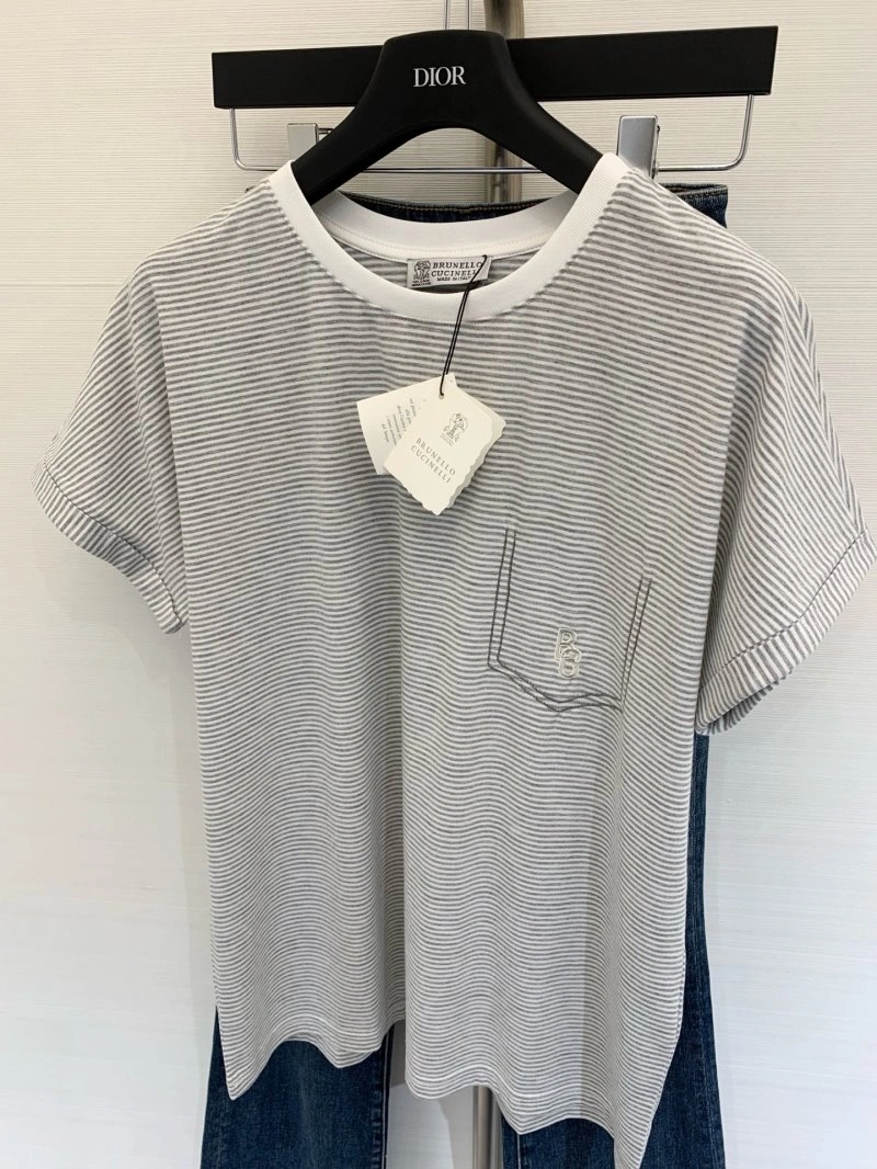 Trendsetting Brunello Cucinelli T-Shirts 149952