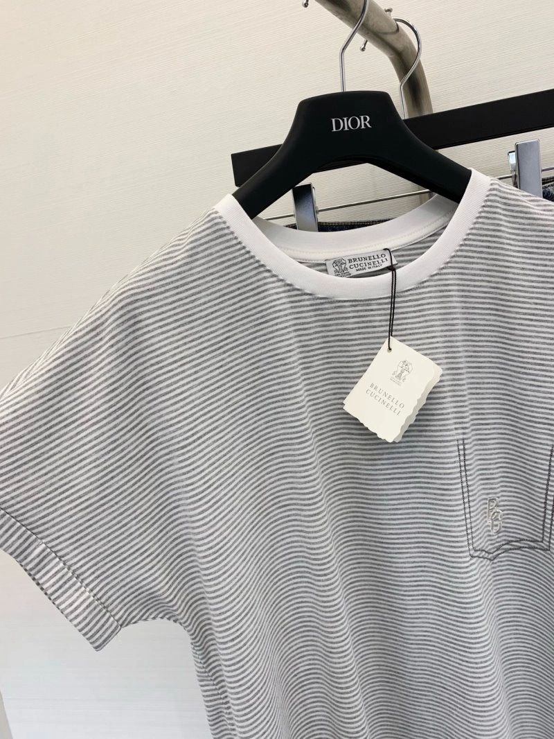 Trendsetting Brunello Cucinelli T-Shirts 149952