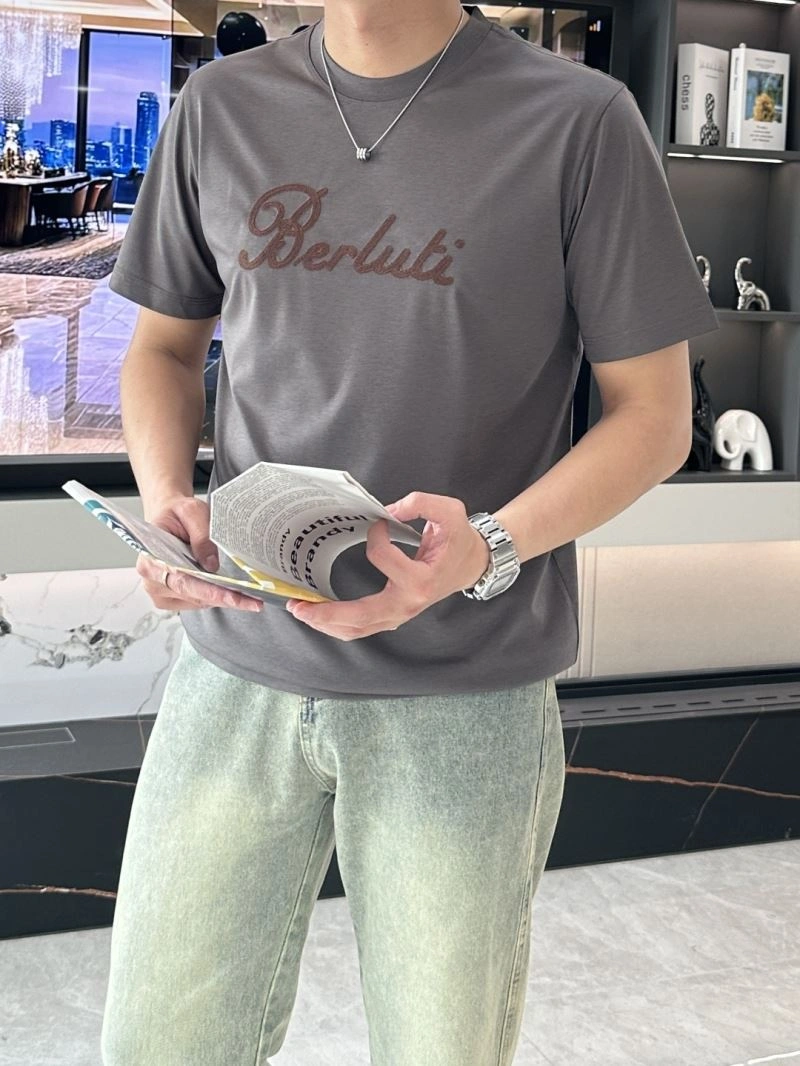 Brunello Cucinelli T-Shirts FreshLook 160873