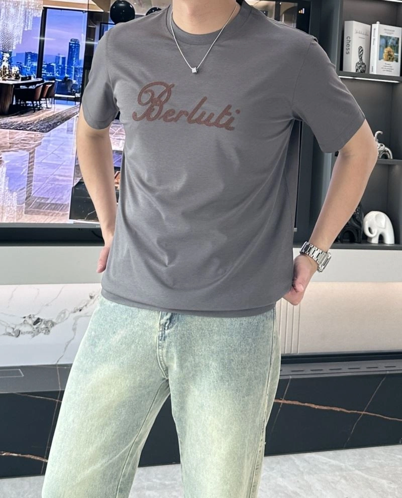 Brunello Cucinelli T-Shirts FreshLook 160873