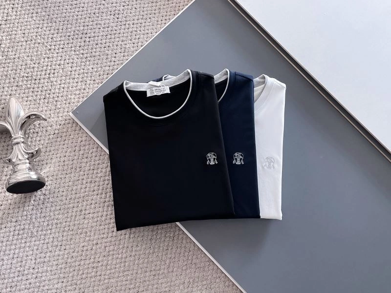 Brunello Cucinelli T-Shirts FlexibleFit 160863