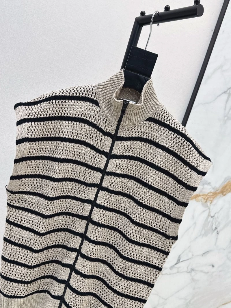Brunello Cucinelli Vest Sporty 149947